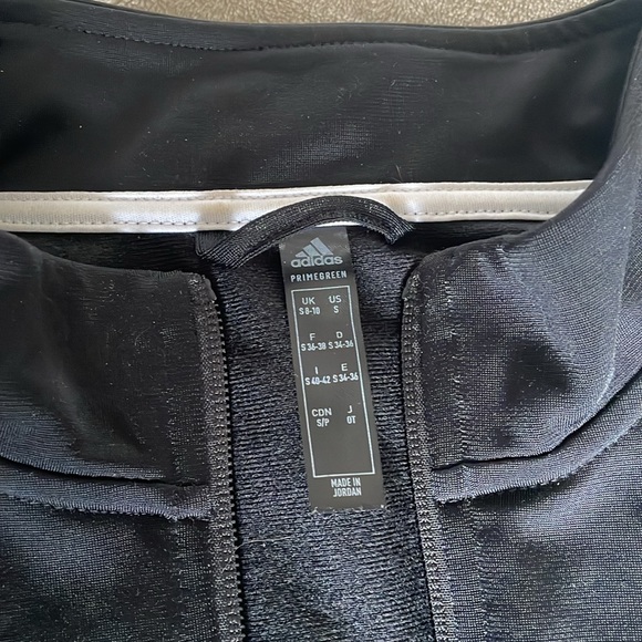 Adidas - Picture 2 of 3